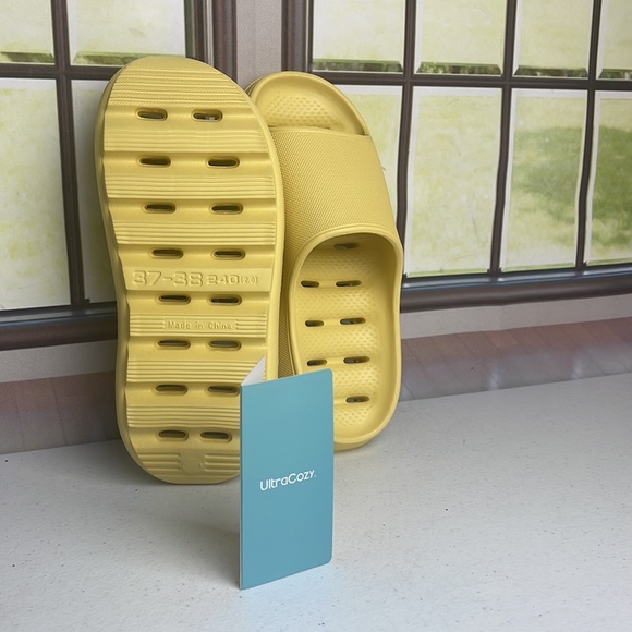 UltraCozy Slides - Picture 3 of 4